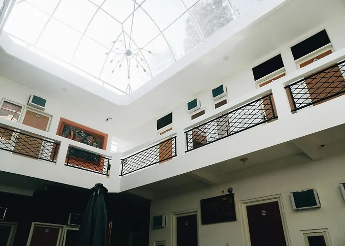 Koolkost Near University Of Surabaya