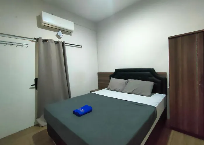 Omah Sewu C12 By Reccoma Hotel Surabaya